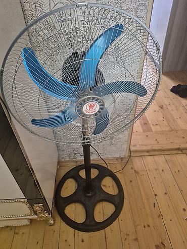 mini fan: Crown ayaqüstü ventilyator - Güclü hava dövriyyəsi üçün iri metal — 4