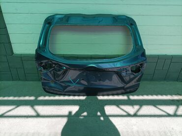 уплотнитель багажника: Крышка багажника Toyota 2018 г., Б/у, Оригинал