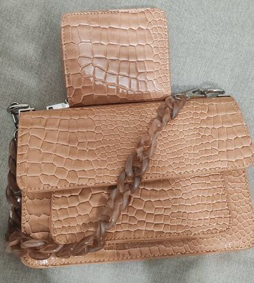 komplet za punije dame: Novi set torbica i novčanik