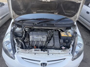 Honda: Honda Fit: 2003 г., 1.5 л, Вариатор, Бензин, Хэтчбэк — 11