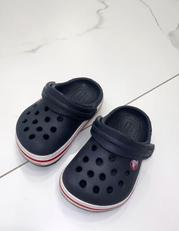 секонд хенд обувь: Кроксы crocs оригинал. Размер С4, подойдет детям от 1 года до 2 лет