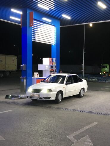 тесло авто: Daewoo Nexia: 2013 г., 1.6 л, Механика, Бензин, Седан