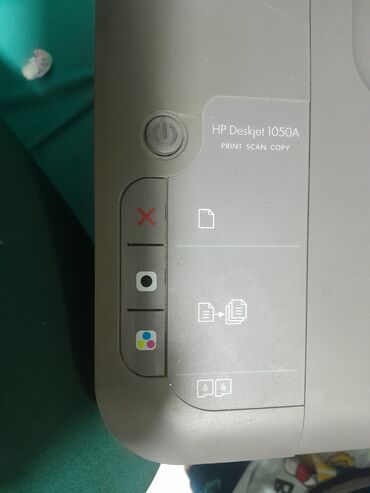 блок питания для xprintera: Продаю принтер Deskjet 1050 A очень мало пользовались сейчас просто
