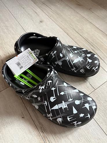 Сандалдар жана шлепкалар: Эркектердин сандалийи, 46, 47, Crocs, Жаңы, түсү - Кара, Өзү алып кетүү — 2