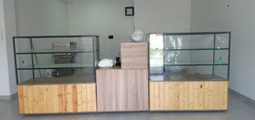 Digər restoran, kafe avadanlığı: 🌙Nure Satılır _*1000 azn* 2 eded quru şirniyyat vitrini ortasında