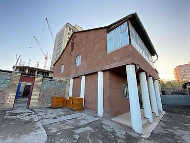 Долгосрочная аренда домов: 750 м², 15 комнат, Евроремонт, Забор, огорожен, Парковка — 21