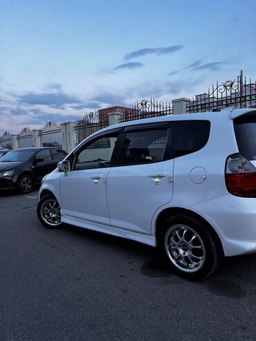 фит американец: Honda Fit: 2006 г., 1.5 л, Типтроник, Бензин, Хэтчбэк