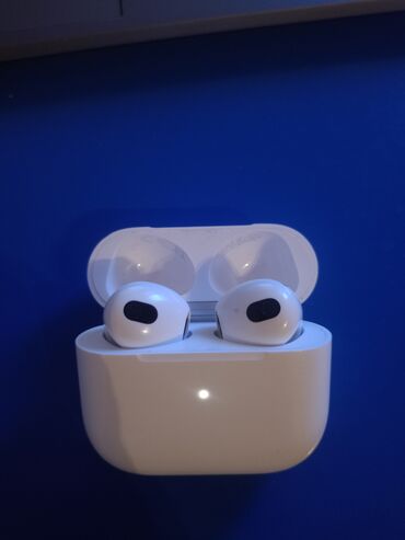 bežične slušalice pepco: Na prodaju originalne Apple AirPods 3. generacija, bez ikakvih