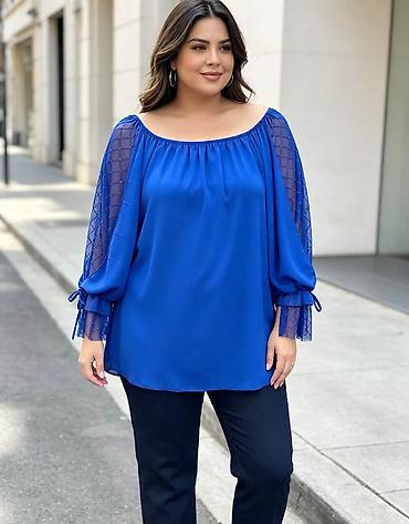 Bluze: 10. Prelepa bluza za punije
2XL 3XL 4XL
Cena : 2.900 dinara H — 3