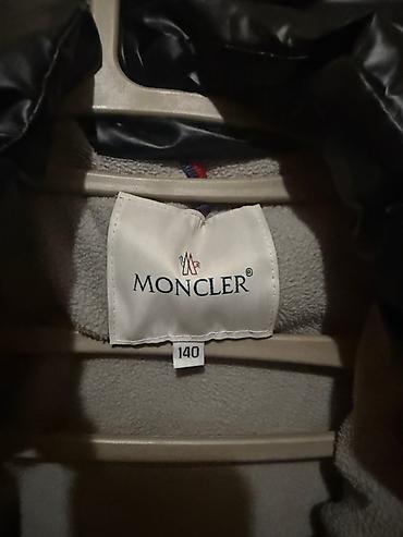 Верхняя одежда: Детский зимний пуховик Moncler б/у - Размер по ярлыку: 160cm - Цвет — 2