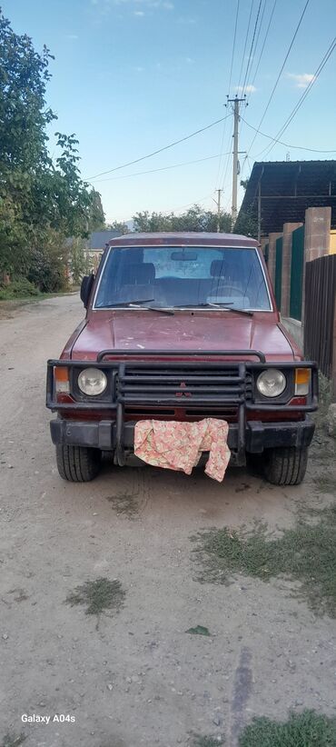 авто в рассрочку через банк: Mitsubishi Pajero: 1987 г., 2.5 л, Механика, Дизель