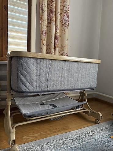 кой союшка: Прикроватная колыбель-люлька для новорождённого. - Формат bedside — 2