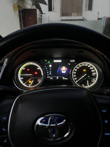 Toyota: Toyota Camry: 2019 г., 2.5 л, Вариатор, Гибрид, Седан — 7
