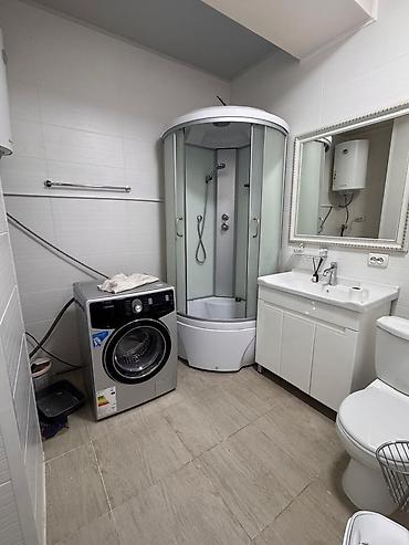 Долгосрочная аренда квартир: 3 комнаты, Риэлтор, Без подселения, С мебелью частично at lalafo.kg — 4 Долгосрочная аренда квартир: 3 комнаты, Риэлтор, Без подселения, С мебелью частично — 4