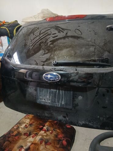 Крышки багажника и комплектующие: Крышка багажника Subaru, Оригинал