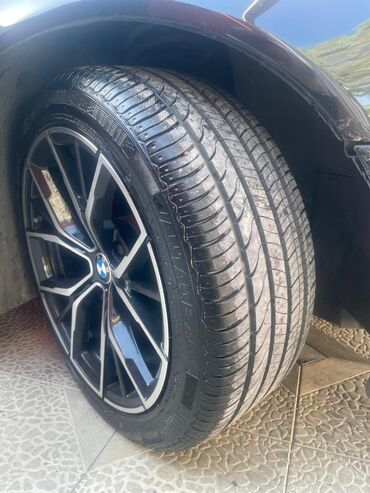 BMW: BMW 5 series: 2.5 l | 1999 il Sedan — 18