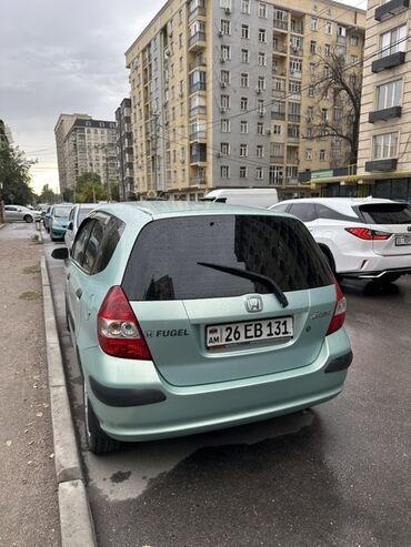 катафот хонда стрим: Honda Jazz: 2004 г., 1.4 л, Вариатор, Бензин, Хетчбек