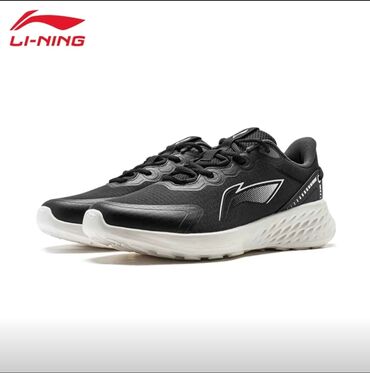 Кроссовки и спортивная обувь: В наличии Li-ning оригинал 💯 41,42 размеры при покупке носки в