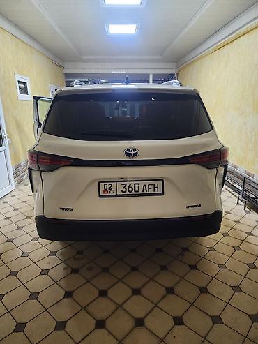 капитанские сиденья альфард: Toyota Sienna: 2021 г., Гибрид, Минивэн — 10