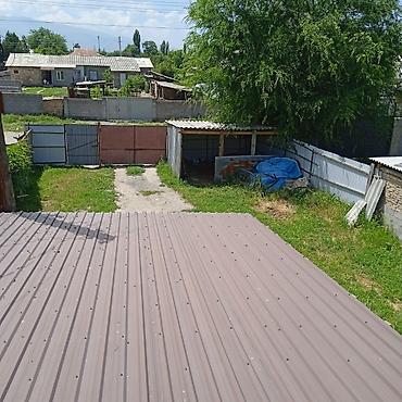 Продажа коттеджей и домов: 7 комнат Продаётся двухэтажный кирпичный дом с большим участком — 9