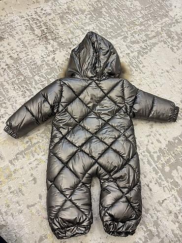 лыжы детские: Детский зимний комбинезон Moncler, размер 9M. - Теплый пуховый — 3