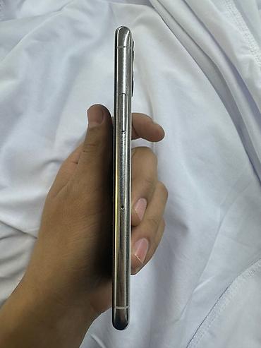 Apple iPhone: IPhone 11 Pro, Б/у, 256 ГБ, Серебристый, 81 % — 4