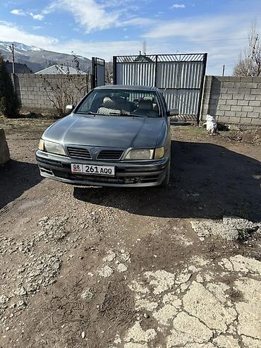 Nissan Maxima: 1997 г., 3 л, Механика, Бензин, Седан — 4