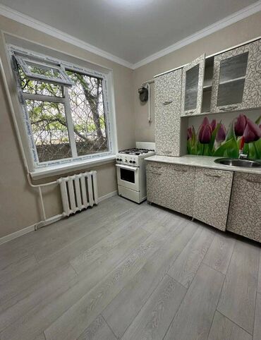 Продажа квартир: 1 комната, 32 м², 104 серия, 2 этаж, Евроремонт