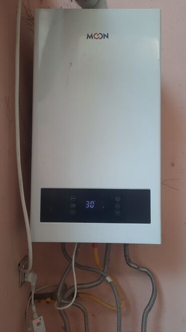 işləmiş kombi: MOON divar tipli qaz kombi sistemi Xüsusiyyətlər: - Rəqəmsal LED
