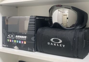 Спортивная форма: Горнолыжные очки Oakley airwave goggles Oakley Airwave — это