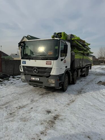 Бетононасосы: Бетононасос, Mercedes-Benz, 2013 г., 40-60 м