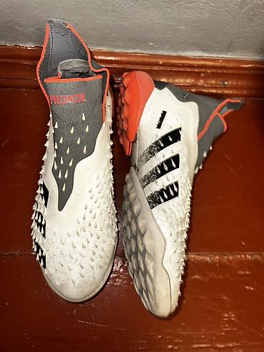 nike force: Бутсы для футбола (2 пары) 1) Adidas Predator (бело‑серые с чёрными — 3