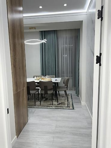 Унитазы: Современный санузел с отделкой под мрамор. - Подвесной унитаз с — 8