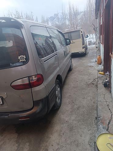 Hyundai: Hyundai Starex: 2001 г., 2.5 л, Механика, Дизель, Минивэн — 3