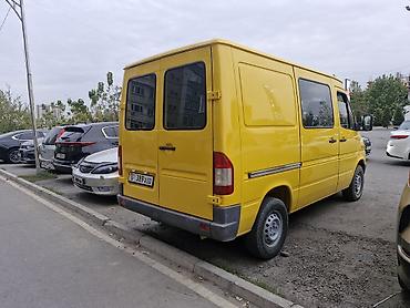 motor 313 cdi sprinter: Mercedes-Benz Sprinter 2002 коротыш, грузопассажир ярко-жёлтого цвета — 4
