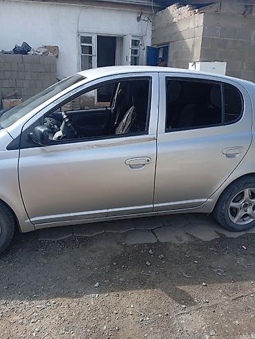honda civik: Toyota Echo: 2001 г., Механика, Бензин, Хэтчбэк — 3
