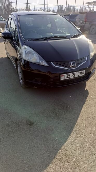 голы 3 универсал: Honda Fit: 2008 г., 1.5 л, Автомат, Бензин, Универсал