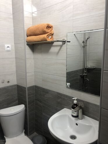 Посуточная аренда комнат: 50 м², С мебелью at lalafo.kg — 4 Посуточная аренда комнат: 50 м², С мебелью — 4