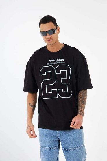 Majice: S m l xl i 2xl
2400 din — 26