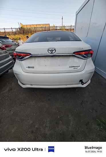 byd e1: Toyota Corolla: 2025 г., 1.2 л, Автомат, Бензин, Седан — 6
