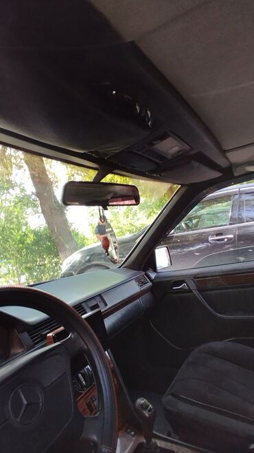 Mercedes-Benz: Mercedes-Benz W124: 1990 г., 2.3 л, Механика, Бензин, Седан — 18