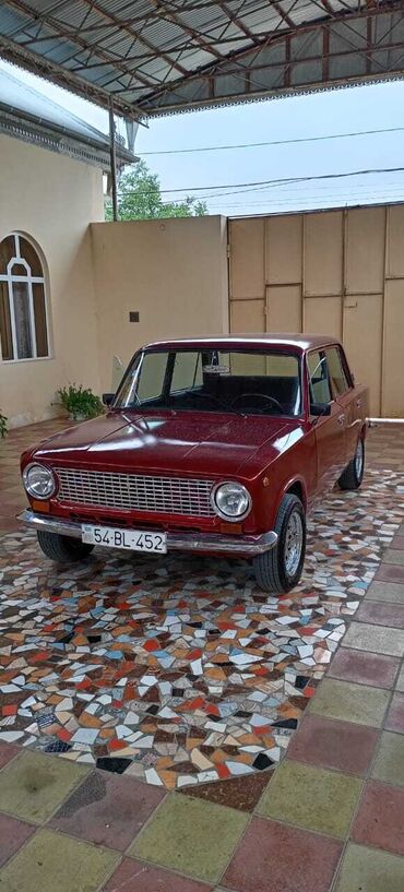 t 40 traktor satilir: VAZ (LADA) 2101: 1.5 l | 1986 il 12000 km Sedan