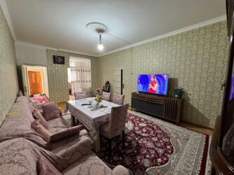 Həyət evləri və villaların satışı: 8-ci kilometr 4 otaqlı, 100 kv. m, Kredit var, Orta təmir — 4