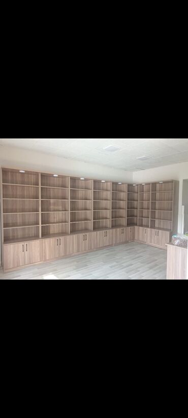 Автосервисное оборудование: Magaza vitrini satilir 1450 azn. Tezedir. Olcu 7m×2.20m. Unvan