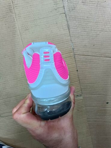 Women's Sneakers and athletic shoes: 36-41 A klasa 3500 — 1