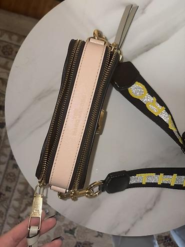 гравировки: Сумка Marc Jacobs Snapshot с широким ремнём Оригинал в идеальном — 3