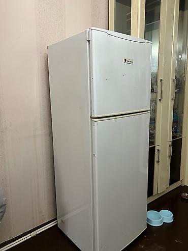 swizer soyuducu: İşlənmiş 2 qapılı Swizer Soyuducu Satılır, rəng - Ağ — 1