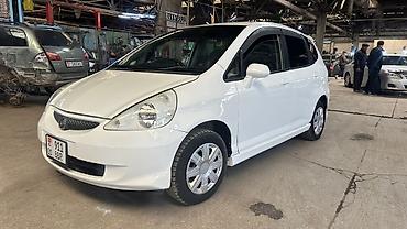 Honda Fit: 2003 г., 1.3 л, Автомат, Бензин, Хэтчбэк
