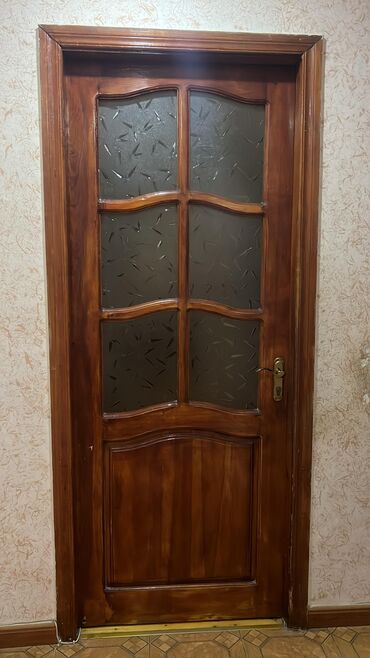 Digər mebel: Taxta qapı 4 eded 4 ededi birlikdə 70 AZN satılır ünvan Neftçilər ✨
