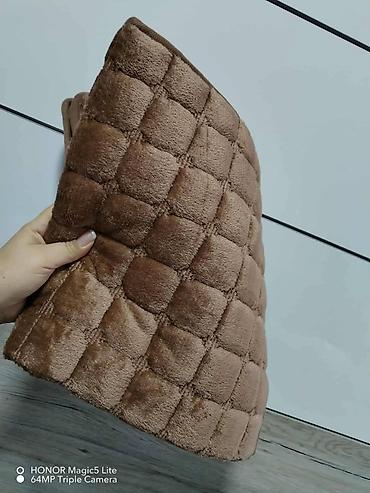 Prekrivači za nameštaj: Neklizajući — 9